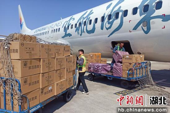 三峽機場“十一”黃金周保障旅客超6萬人次，運輸高效助力出行高峰