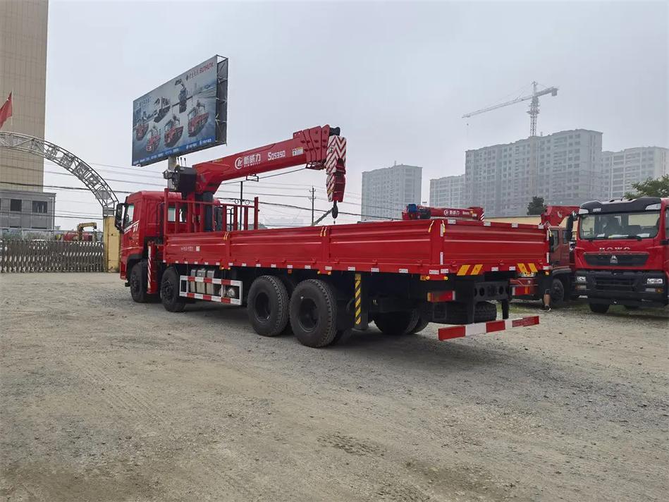 臺州隨車吊運輸車 高效與便捷的完美結(jié)合